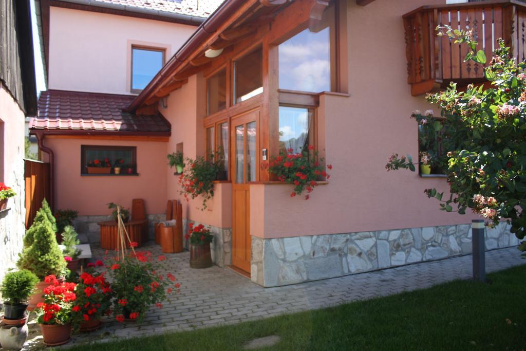 Apartman Matej Ліптовський Мікулаш Екстер'єр фото