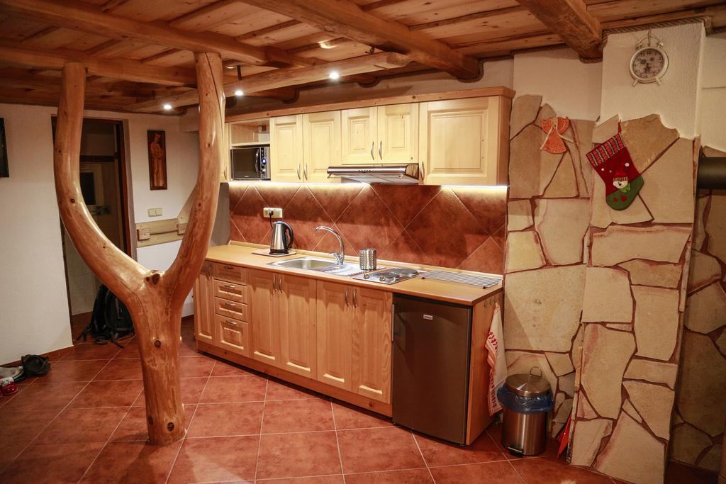 Apartman Matej Ліптовський Мікулаш Екстер'єр фото